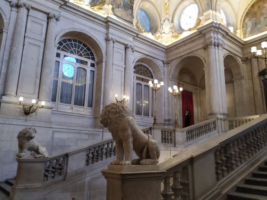 Madrid: Royal Palace Guided Shared Group Tour - The Value of a Guided Experience