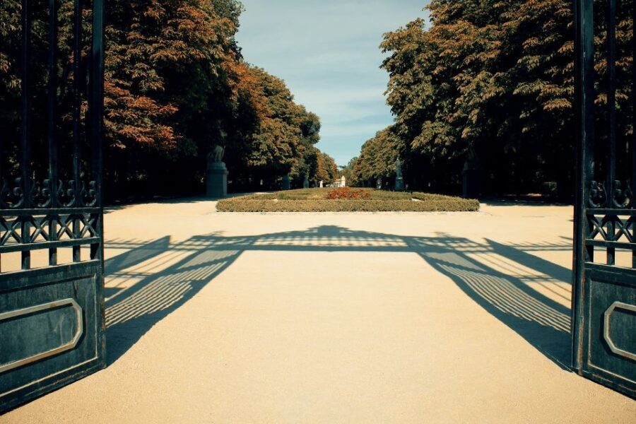Madrid: Secrets of Retiro Park 2-Hour Walking Tour - The Historical Layers of Retiro Park