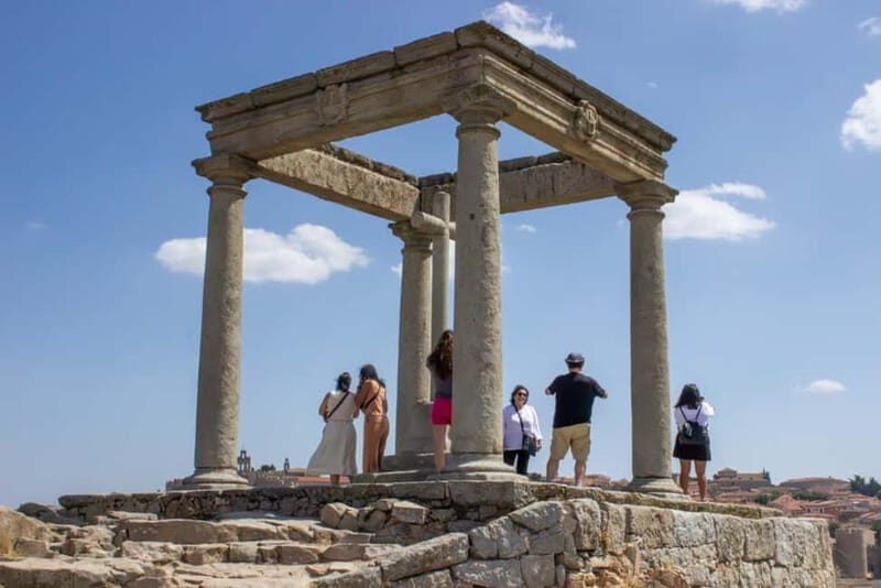 Madrid: Segovia & Ávila Full Day with Alcázar & Wall Tickets - A Detailed Look at the Tour
