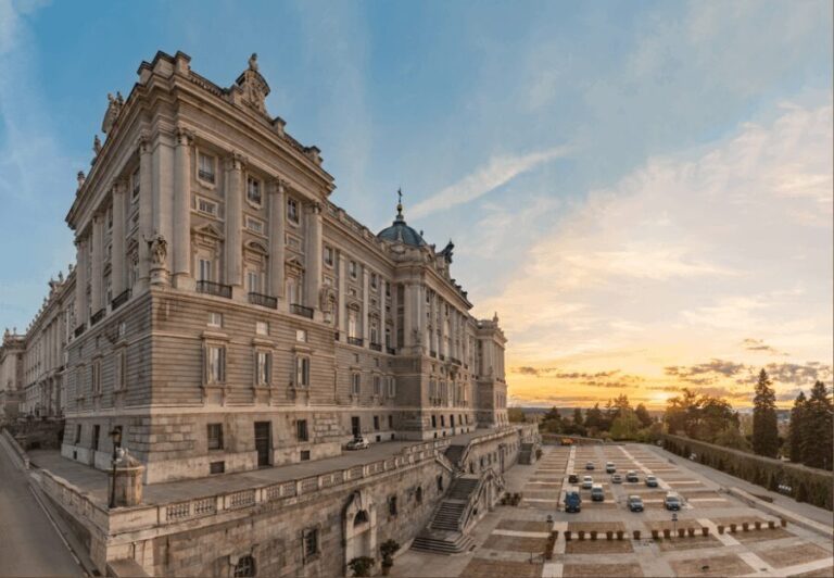 Madrid: The Royal Palace Skip-the-line Guided Tour - Inside the Palace: Rooms and Artworks to Remember
