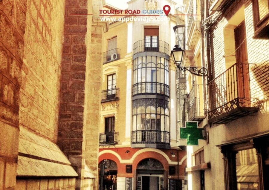 Madrid: Tour Private Wine Tasting, Tapas route & Toledo - Discovering Toledo and Its Surroundings