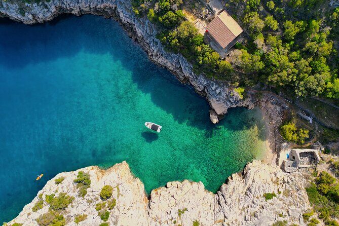 Makarska: 3-Island Speedboat Tour with Cave and Blue Lagoon - Authentic Experiences and What Makes This Tour Stand Out