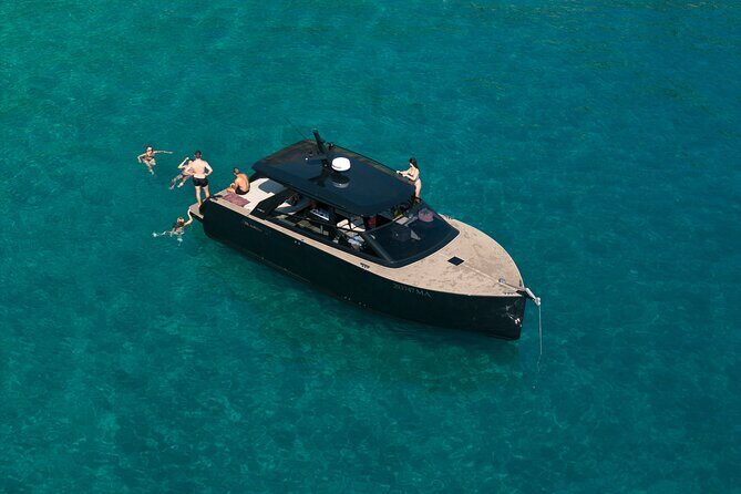 Makarska: 4-Island Speedboat Tour - town Hvar & Pakleni Islands - What’s Included and What’s Not