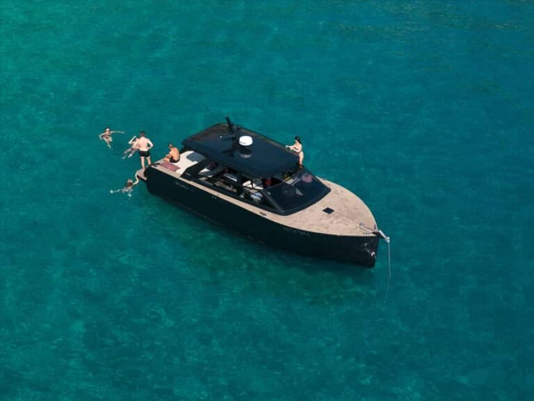 Makarska: 4 Island Yacht Tour to Town Hvar & Pakleni Islands - An In-Depth Review of the 4 Island Yacht Tour