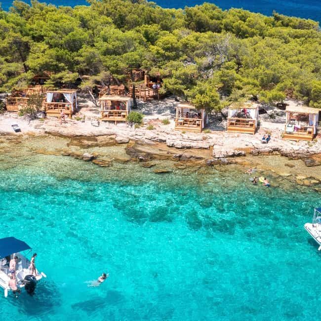 Makarska: Private Boat Tour 3 Islands