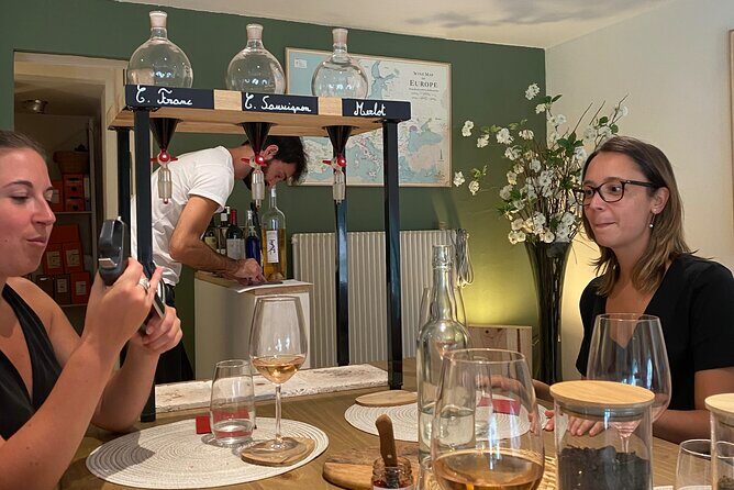 Make your own cuvée of Bordeaux wine - An In-Depth Look at the Bordeaux Wine Making Experience