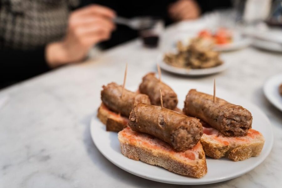 Malaga Food Tour with Tapas & Drinks with a Local - What Makes This Tour Stand Out?