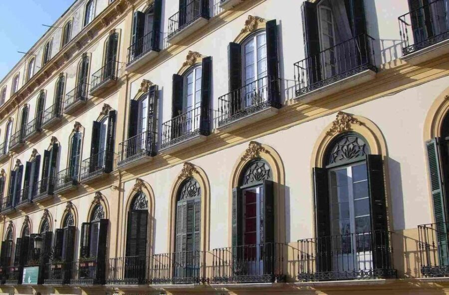 Málaga: Picasso Birthplace Museum Ticket & City Audio Guide - Navigating the Practicalities: Timing, Accessibility, and Cost