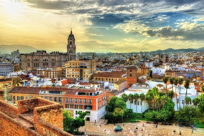 Malaga : Private Custom Walking Tour with A Guide (Private Tour) - What You Can Expect at Each Stop