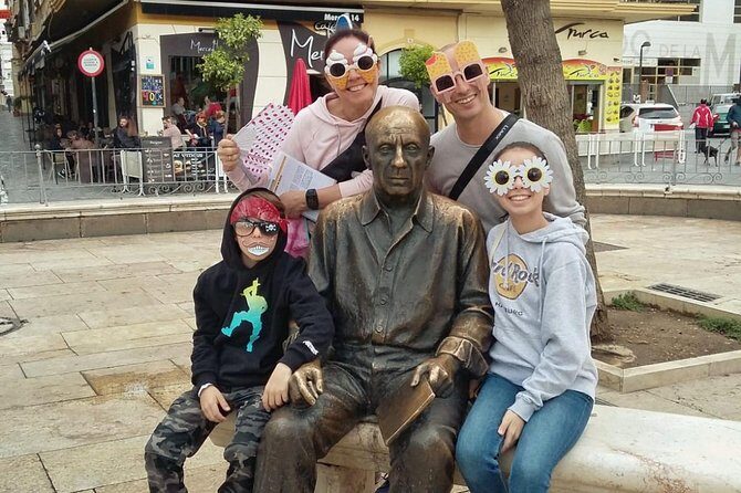 Málaga: Private Sightseeing Treasure Hunt - Who Will Love This Tour?