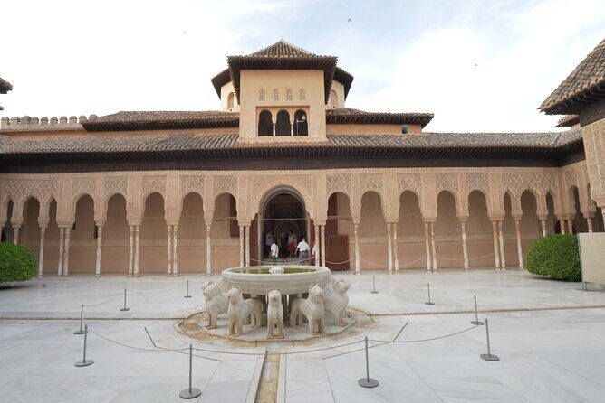Malaga Shore Excursion: Skip-the-Line Alhambra and Generalife Gardens Tour - A Detailed Breakdown of the Tour Experience