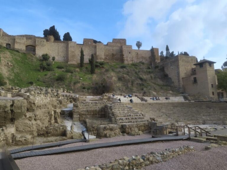 Malaga: Tour privado por la ciudad de Malaga - An In-Depth Look at the Malaga Private Guided Tour