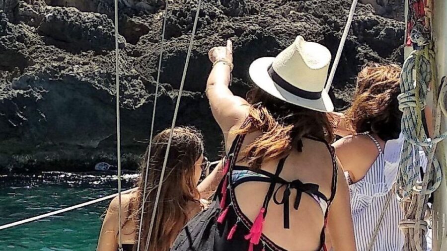 Mallorca Boat Tour with Swim, Cliff Food, & Drinks - A Well-Structured Itinerary for a Memorable Day