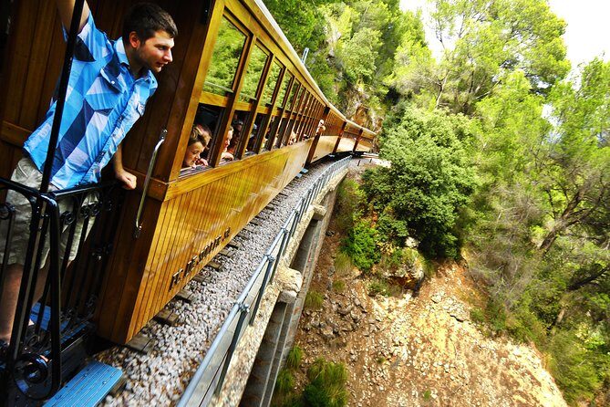 Mallorca in One Day Sightseeing Tour with Boat Ride and Vintage Train - Practical Details and Tips