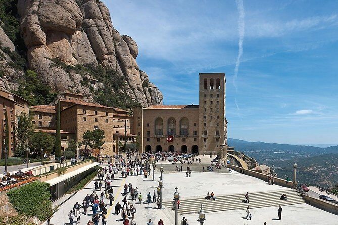 Marvellous Montserrat Private Day Tour : Train & Cable-car tickets Included - Authentic Experiences We Loved