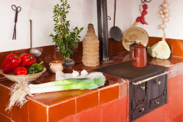 Menorca: Binissuès Museum & Cheese Making Demonstration - Who Should Book This Experience?