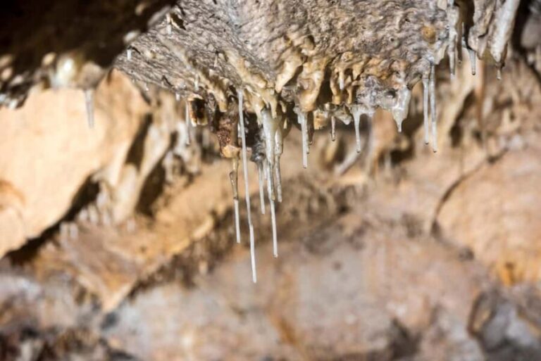 Menorca : Cova de s'Aigua Guided Visit - A Closer Look at the Cova de sAigua Experience