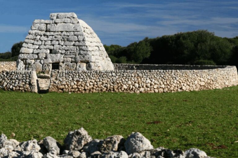 Menorca: Naveta des Tudons Burial Monument Ticket Entrance - Practical Details: What to Expect