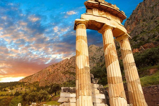 Mercedes Private Tour from Athens to Delphi and Arachova - A Deep Dive into the Experience