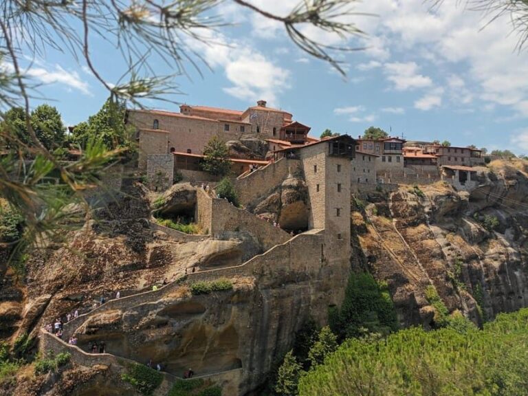 Meteora: Private tour to the Meteora highlights - A Deep Dive into the Meteora Private Tour Experience