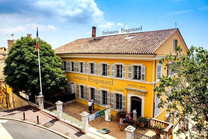 Monaco, Monte Carlo and Èze Private Tour from Cannes - What Makes This Tour Stand Out?