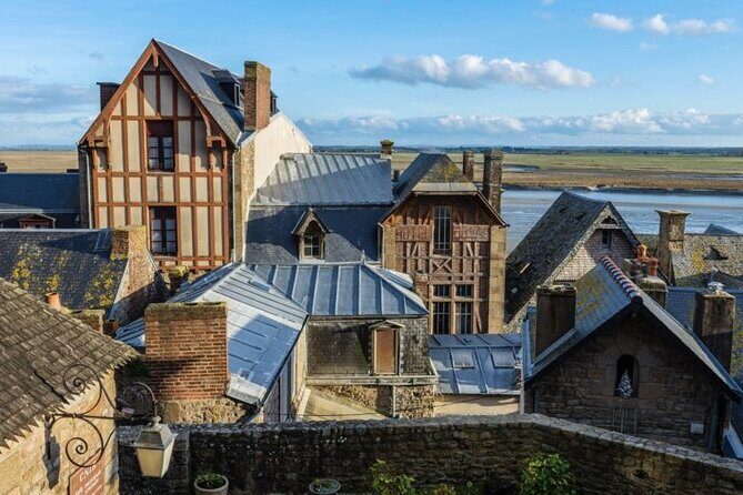 Mont-St-Michel: Shared Tour (10 max) "Abbey Ticket Included" - What You Can Expect in the Itinerary