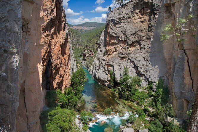 Montanejos Natural Paradise Tour from Valencia - Who Should Consider This Tour?