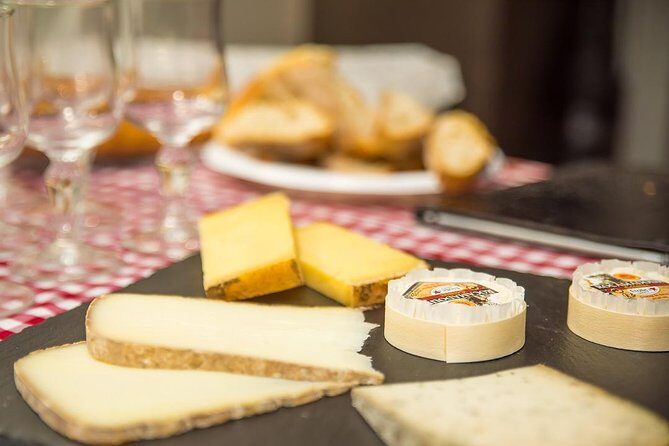 Montmartre The Private Food Tasting Tour with a French Gastronomy Expert - Frequently Asked Questions