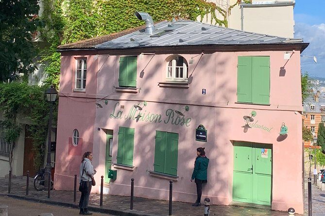 Montmartre Tour Paris - Exploring Montmartre: What the Tour Looks Like