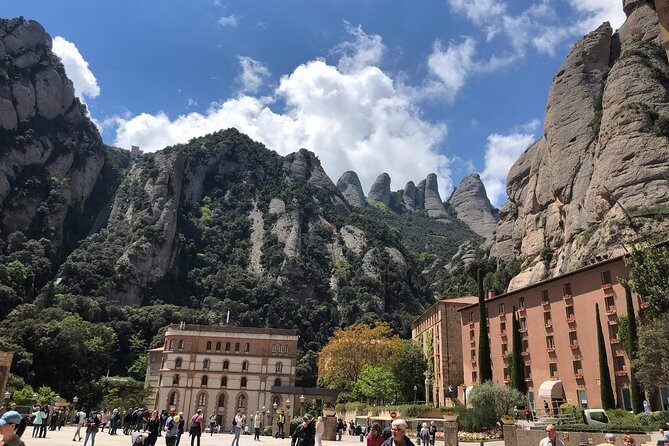 Montserrat Private Tour from Barcelona with Pick-up - Who Should Consider This Tour?