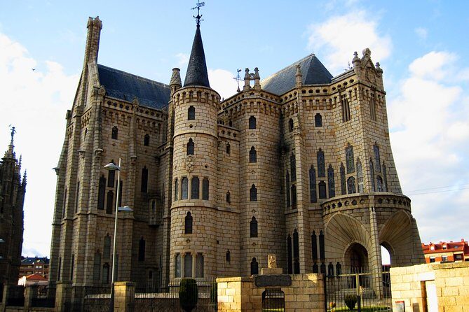 Monumental Astorga - Who Should Book This Tour?