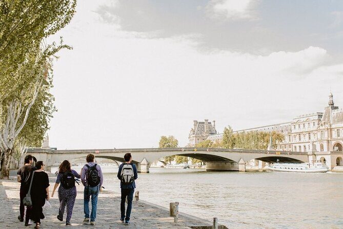 Night Out in Paris: Boho Vibes & City Lights - Authentic Experiences and Personal Touches