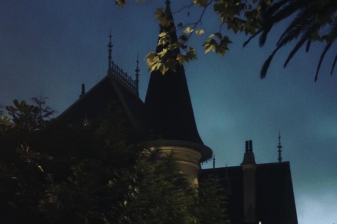 Night Walk: "From the Ghosts of the Castle to the Apparitions of the Mountains" - Practical Details and What to Expect