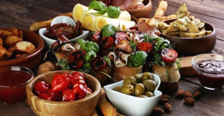 Palma: Culinary Tapas Tour of the Old Town - Exploring Palma’s Old Town and Its Culinary Treasures