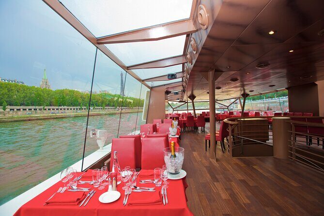 Paris Christmas Lunch Cruise by Bateaux Mouches - The Sum Up