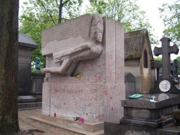 Paris: Famous Graves of Pere Lachaise Cemetery Guided Tour - A Detailed Look at the Père Lachaise Cemetery Guided Tour