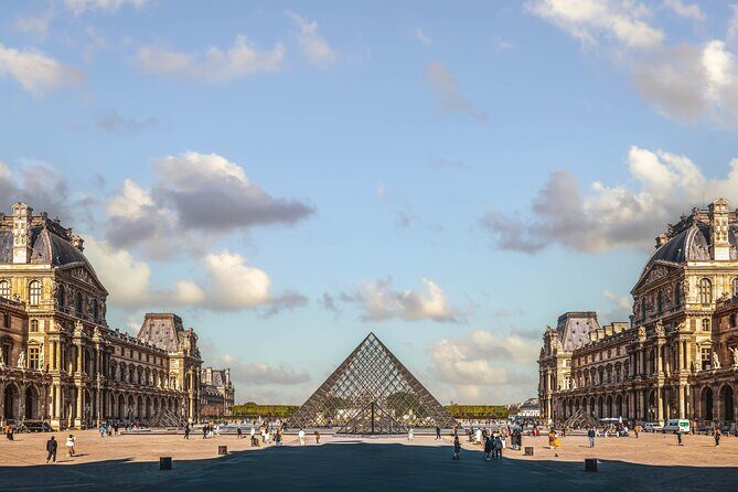 Paris Historic Islands Walk: Seine, Notre Dame & Louvre Views - A Detailed Look at the Paris Historic Islands Walk