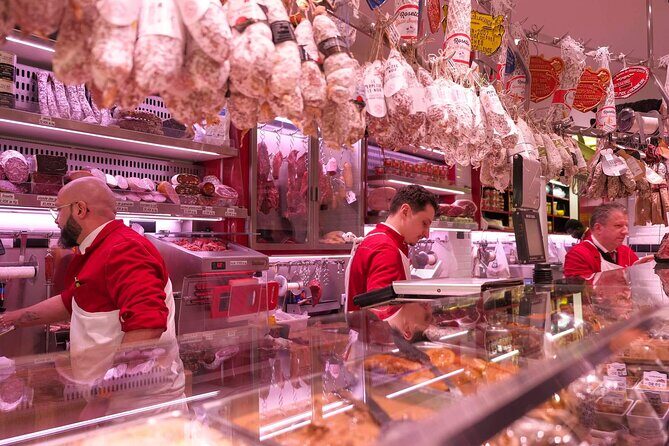 Paris Montmartre Food & Wine Tour with Eating Europe - Who Will Love This Tour?