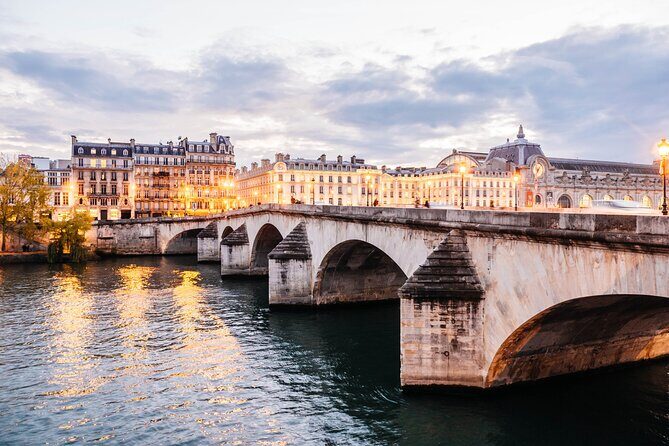 Paris & Montmartre: Sublime private half-day tour - A Closer Look at the Tour Experience