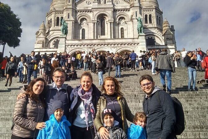 Paris Montmartre Walking Tour With A Guide - Exploring Place du Tertre: The Heart of Artistic Montmartre