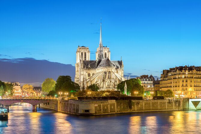 Paris Notre Dame Cathedral & lle de la Cite Walking Tour - Inside Notre Dame: Marveling at Gothic Craftsmanship