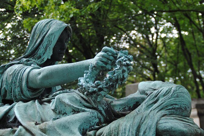 Paris Père Lachaise Cemetery Love Affairs and Death Walking Tour - Summary: Why This Tour Packs Such a Punch