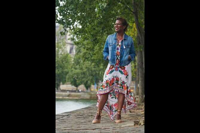 PARIS PHOTO - Joyful stroll for a Private Professional Shoot - Exploring the Experience in Detail