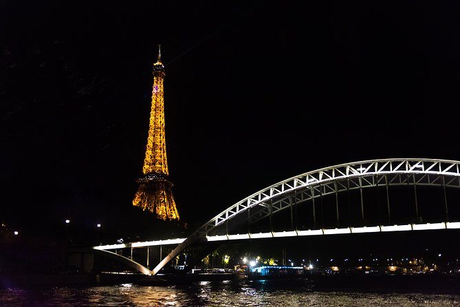 Paris Seine River Dinner Cruise by Maxim's with Champagne & Music - Who Is This Tour Best For?