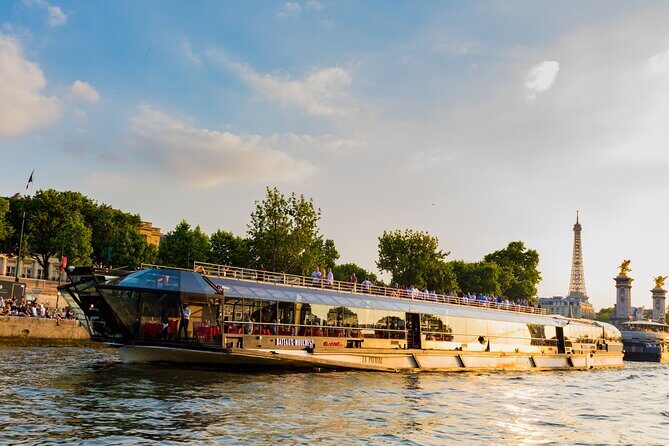 Paris Seine River Dinner Cruise with Live Music by Bateaux Mouches - FAQ