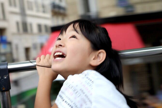 Paris Tootbus Kids Tour Sightseeing Live Guided Tour - Practical Tips for Your Trip
