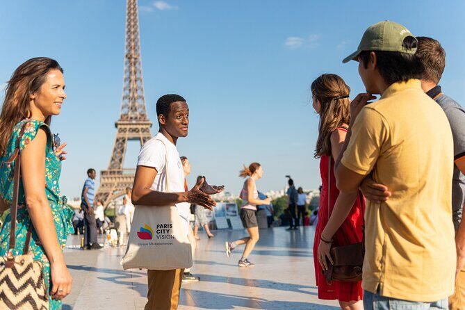 Paris Tour with Lunch at the Eiffel Tower and Seine River Cruise - FAQ