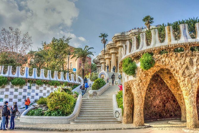 Park Guell and Sagrada Familia Private Tour with Hotel pick-up - The Sum Up