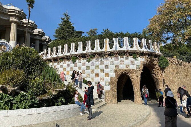 Park Güell Guided Tour in Barcelona - A Detailed Look at the Park Güell Guided Tour