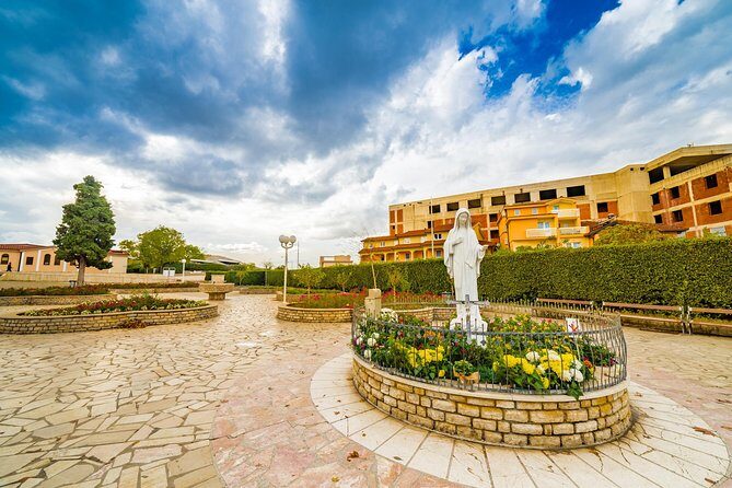 Peljeac private Wine Tour - wine and food pairing - Stop 1: Peljeac Peninsula — The Wine Heartland